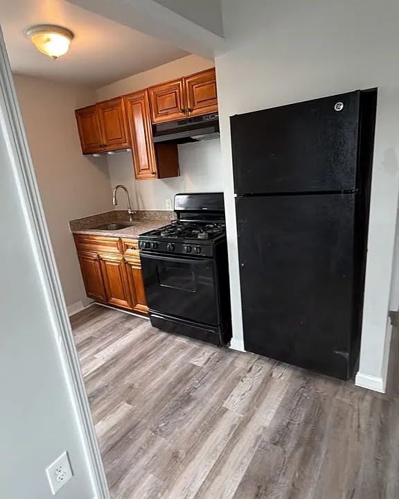 49 Marietta St #2R