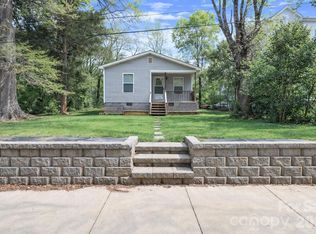545 Gantt St, Mooresville, NC 28115