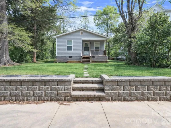 545 Gantt St, Mooresville, NC 28115
