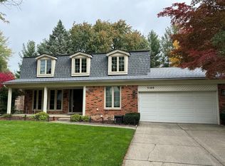 5160 Orchard Crest Dr, Troy, MI