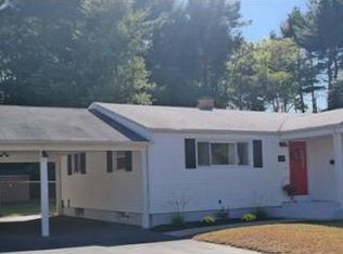 19 Laurie Dr, Enfield, CT 06082