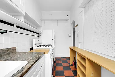 Rented by Brownstone Property Group