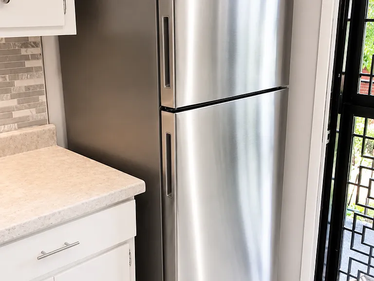 7043 S East End Ave #2D — Photo 5