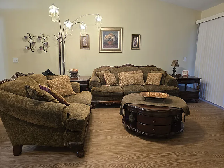 Tv Lounge