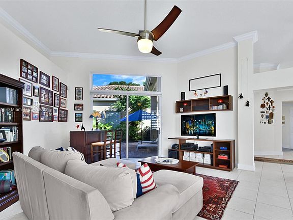 4th image of 2492 Bay Isle Dr #2492