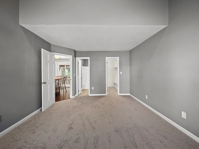 8324 Bellingham Cir — Photo 16