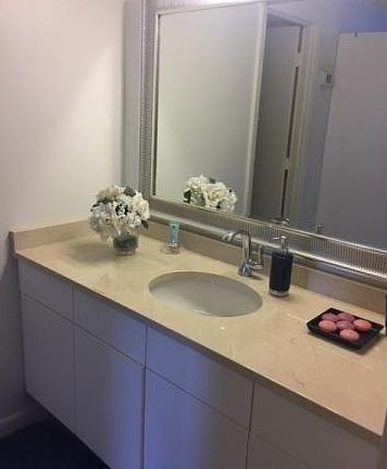 5th image of 300 Bayview Dr APT 1010