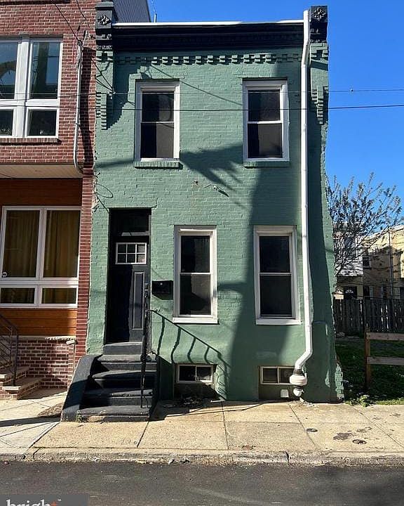 1st image of 2637 Latona St