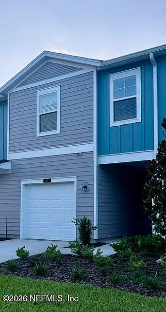 3 bed, 2.5 bath, 1707 sqft, $2,350 — Photo 1