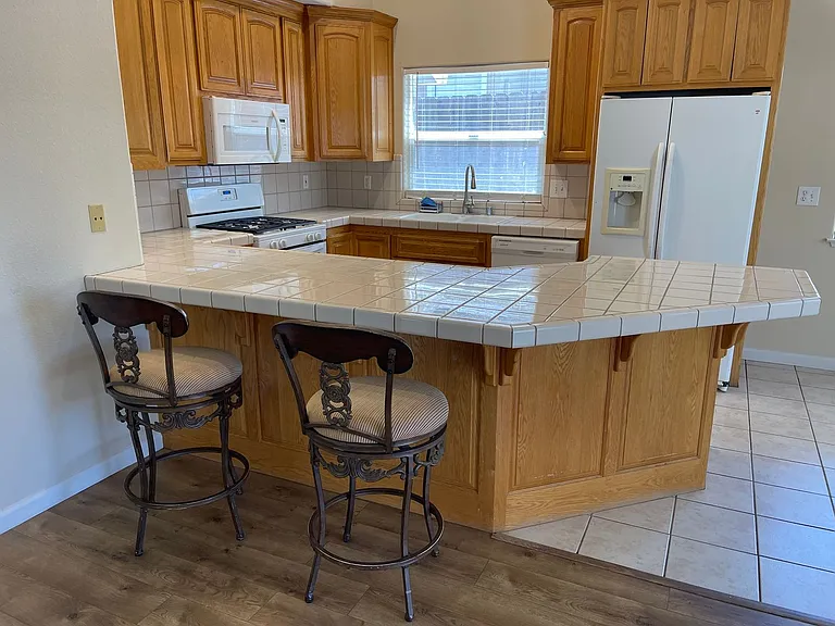 143 Goldenwest Ct — Photo 11