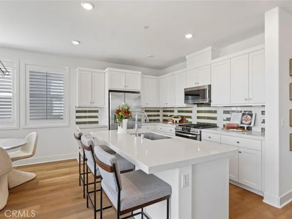 121 Sora, Irvine, CA 92618