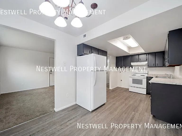 8453 S Westbridge Rd — Photo 6