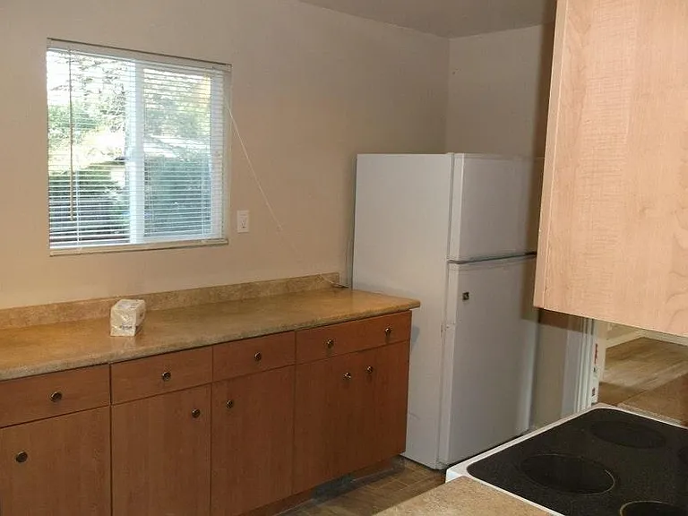 305 Crestone Ave — Photo 7