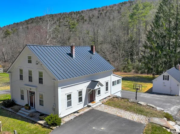 372 Route 121 East, Grafton, VT 05146