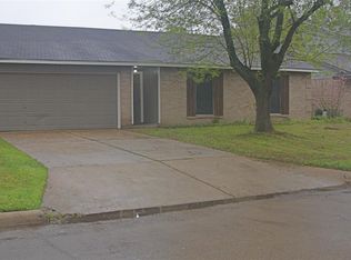 8326 Apothecary Ln, Houston, TX 77064