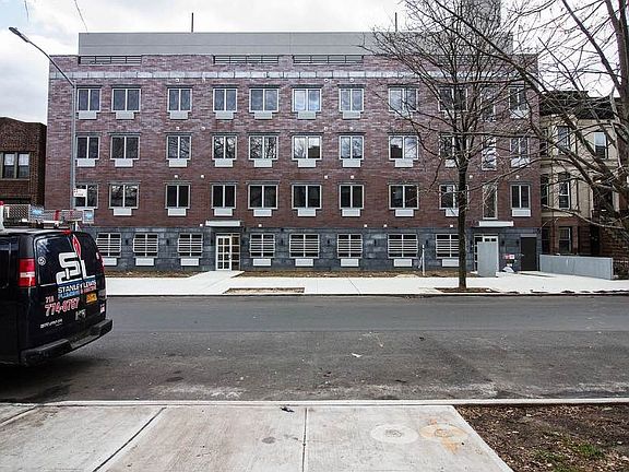 5th image of 804 Jefferson Ave #2C