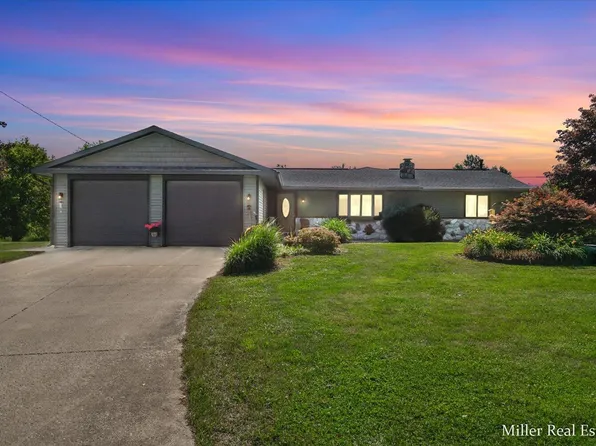 2675 Star School Rd, Hastings, MI 49058