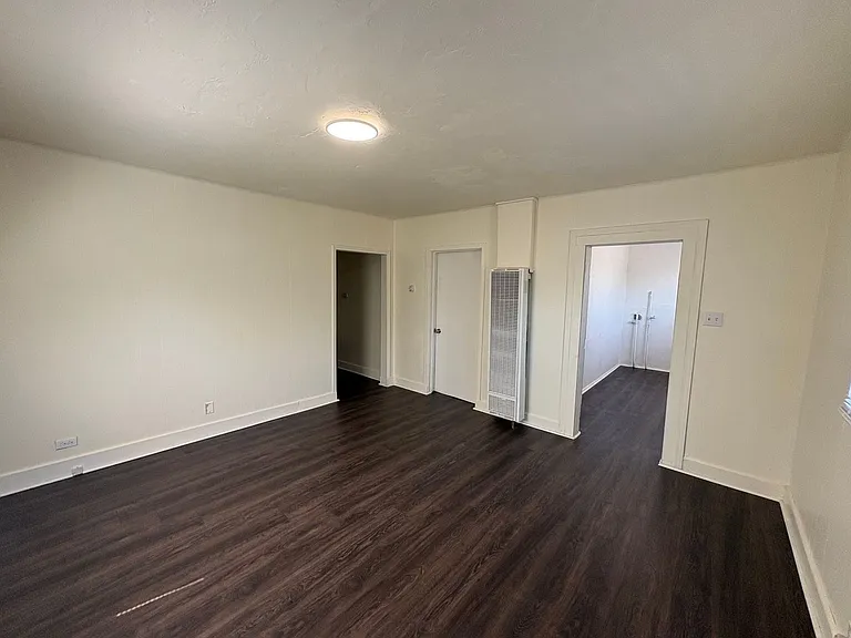 10596 Lewis Dr — Photo 20