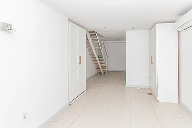 Rented by MySpaceNYC