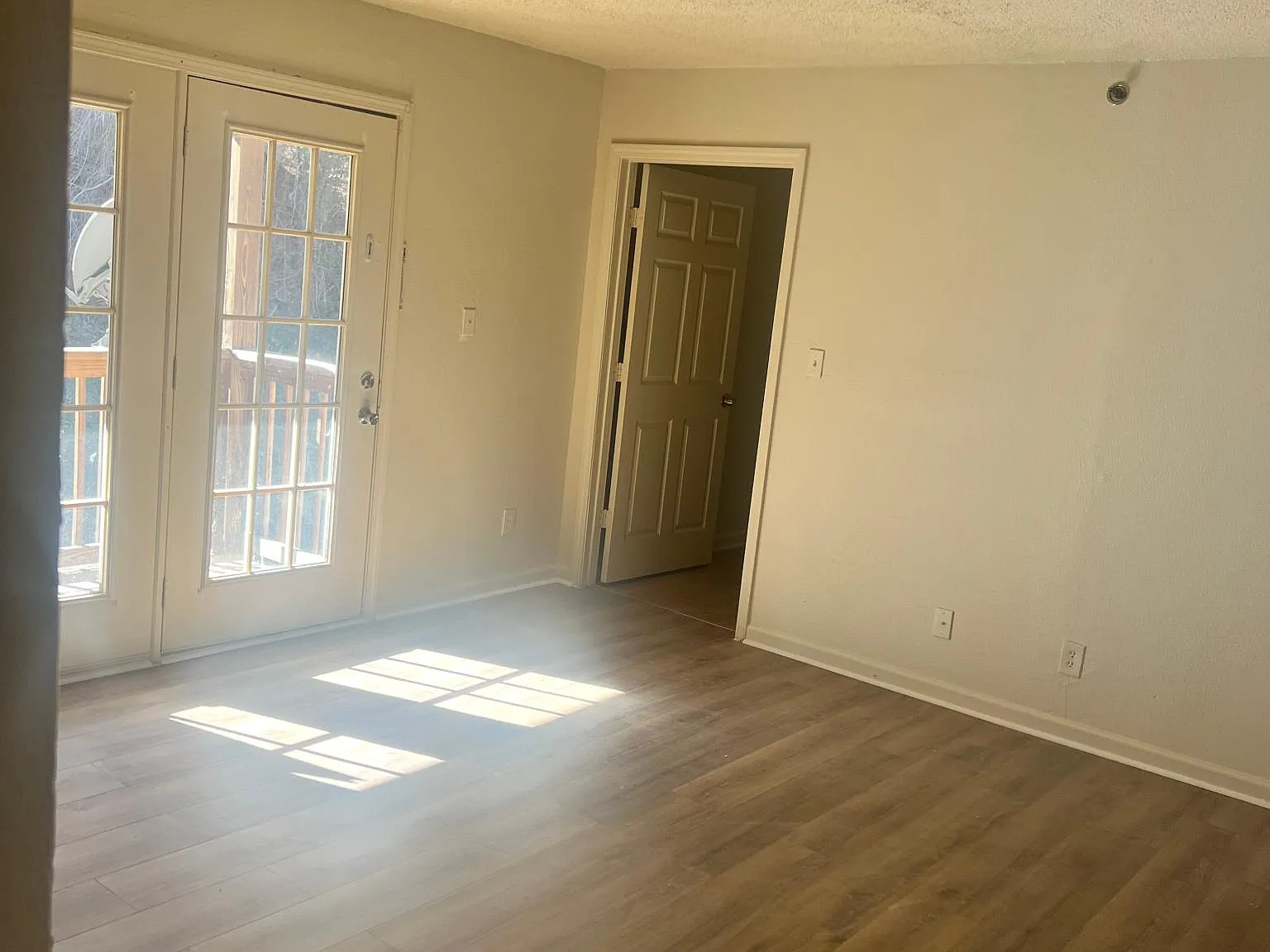 Pavilion Place Apartments — Photo 4