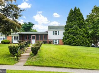 522 Lawrence Dr, Springfield, PA 19064