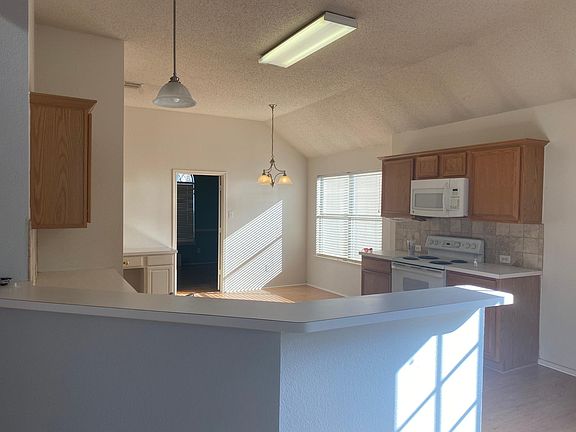 5th image of 8141 Keechi Creek Ct