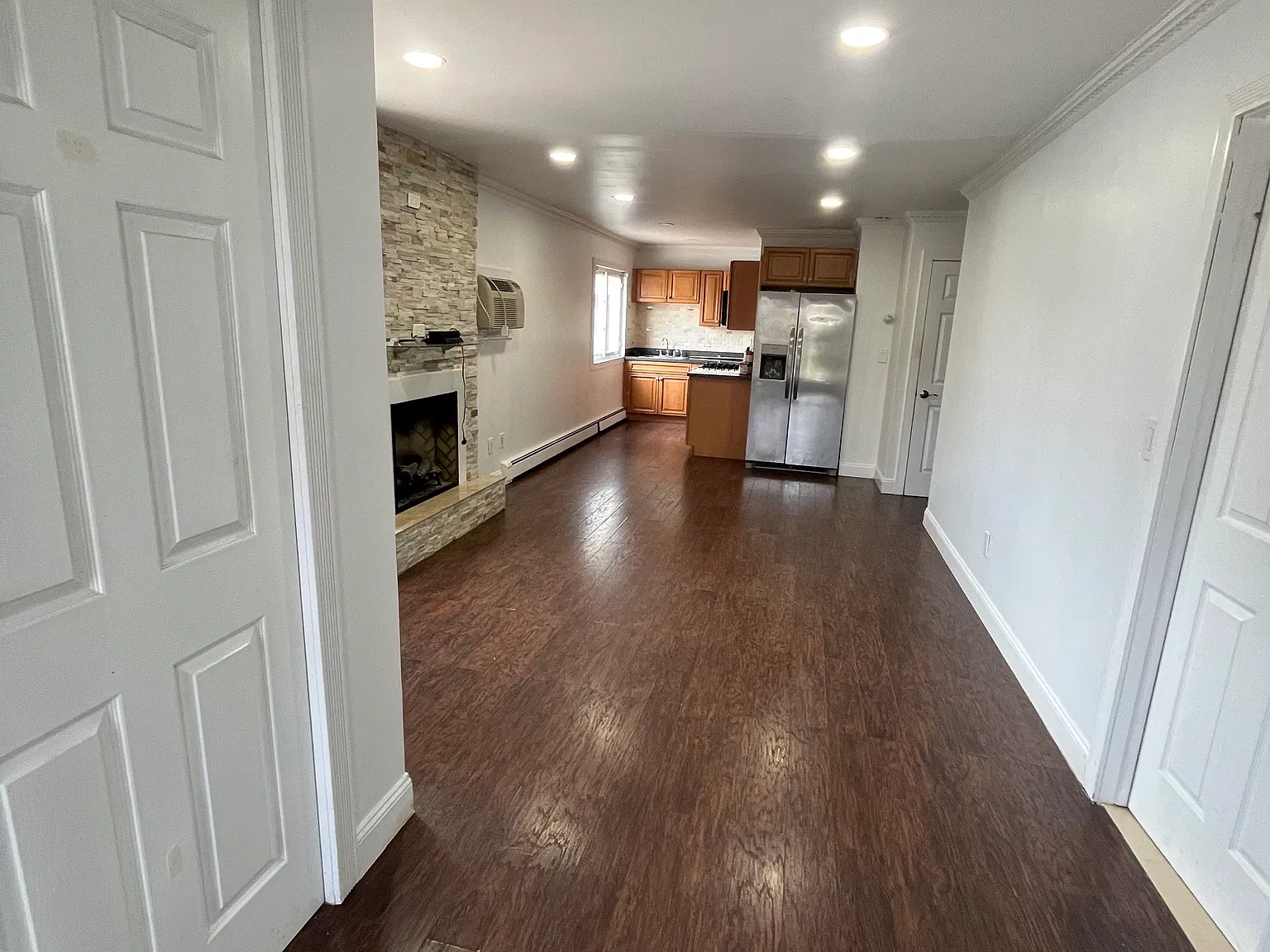 35 Franklin St — Photo 2
