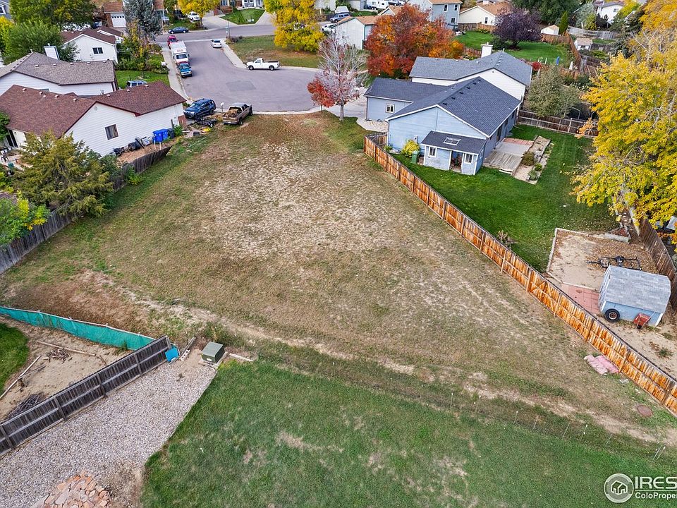 2nd image of 2240 Delia Ct