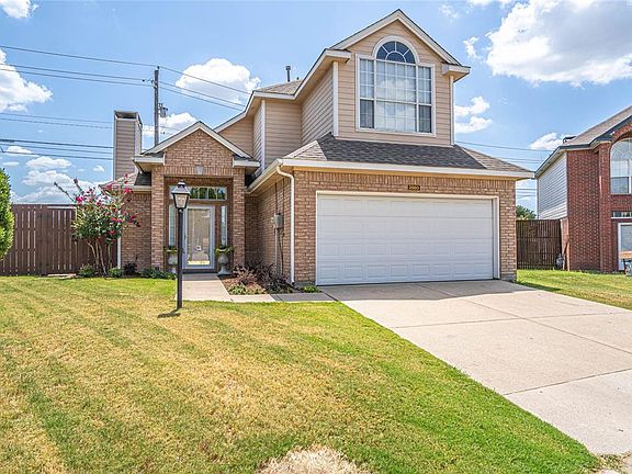 2nd image of 2560 Melissa Ct