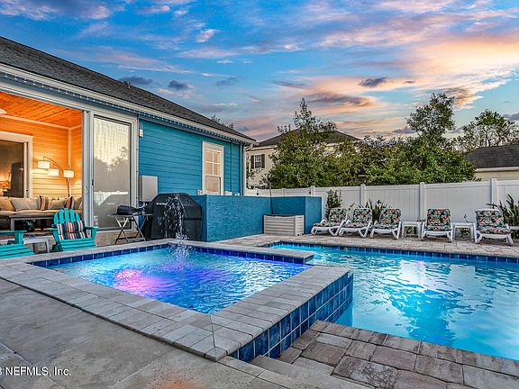 2nd image of 392 KENDALL CROSSING Drive