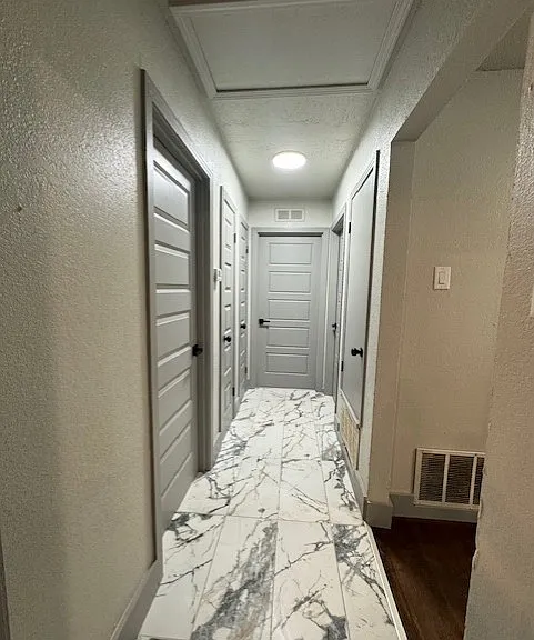 527 Saratoga Dr #B — Photo 4