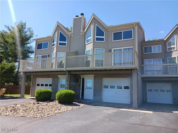 621 Virginia St APT 2, Marietta, OH 45750