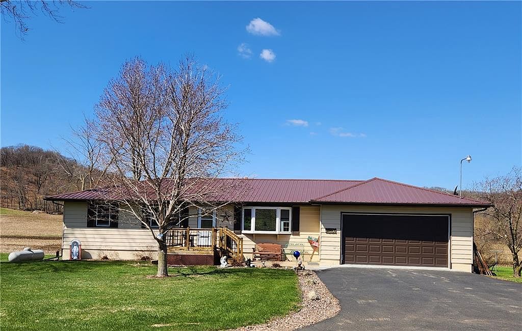 N6585 Albany H, Mondovi, WI 54755 Zillow