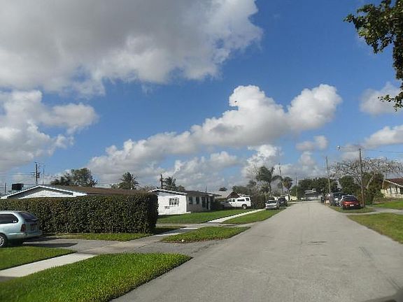 4th image of 20121 NW 14th Ct