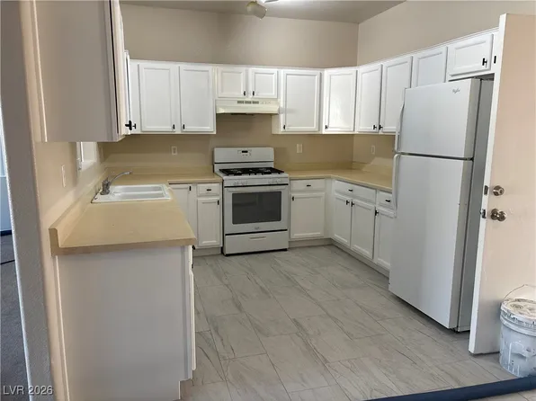 5066 El Castano Ave, Las Vegas, NV 89108