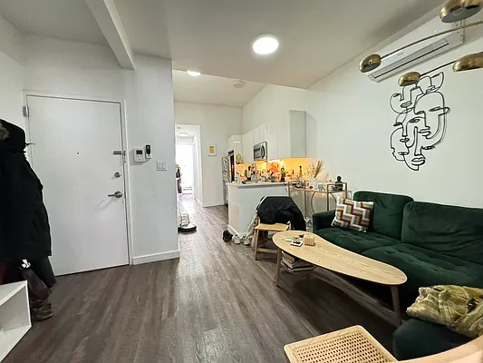 Rented by Rumah Realty Inc | media 3