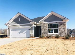 236 Cassingham Ln, Boiling Springs, SC 29316
