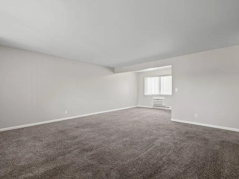 Creekside at Fenton Heights — Photo 11