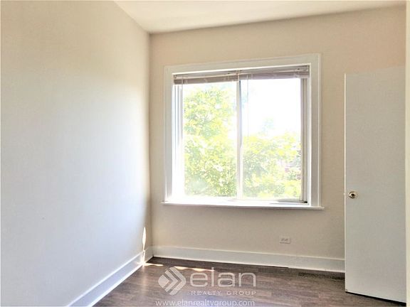 4th image of 6916 N Lakewood Ave APT 401