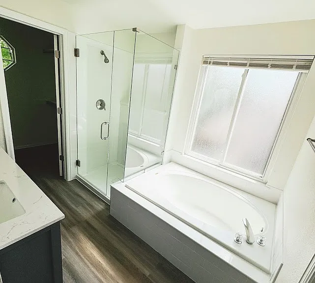 11422 W Parkhill Dr — Photo 10