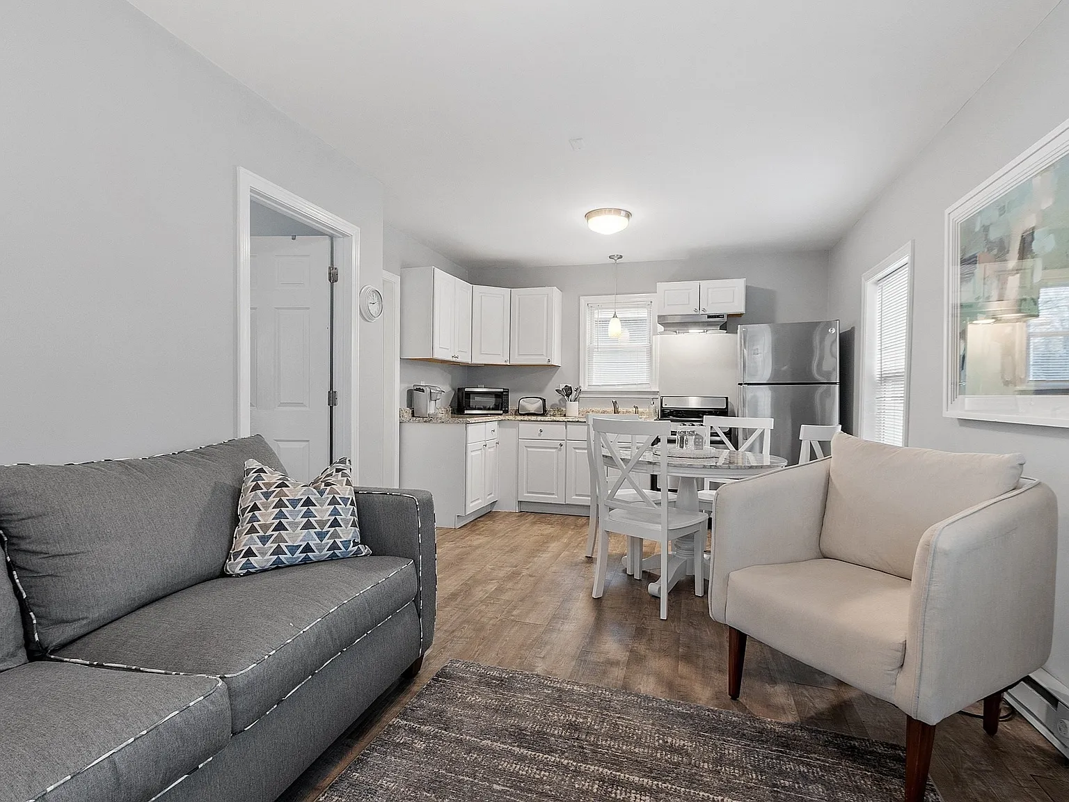 1 bed, 1.0 bath, 400 sqft, $2,000 — Photo 3