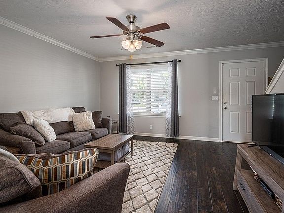 3rd image of 2518 Jackalope St #2518