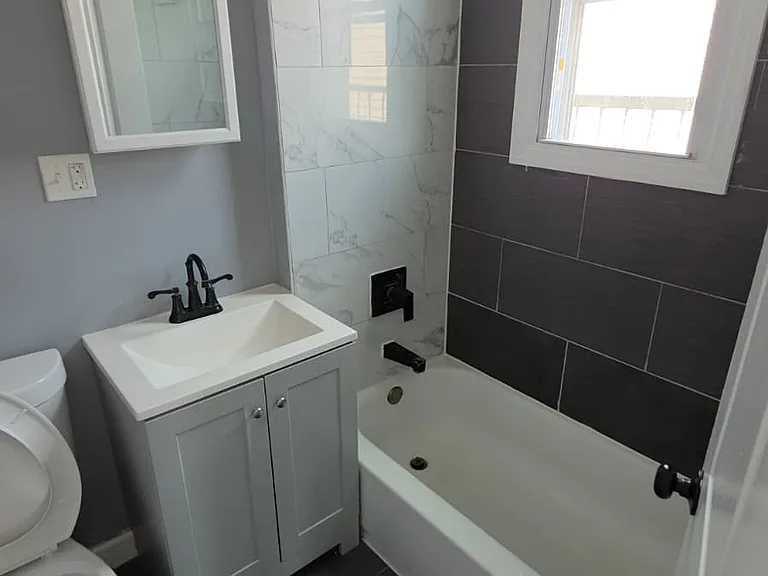 257-261 Rosa Parks Blvd #5 — Photo 9