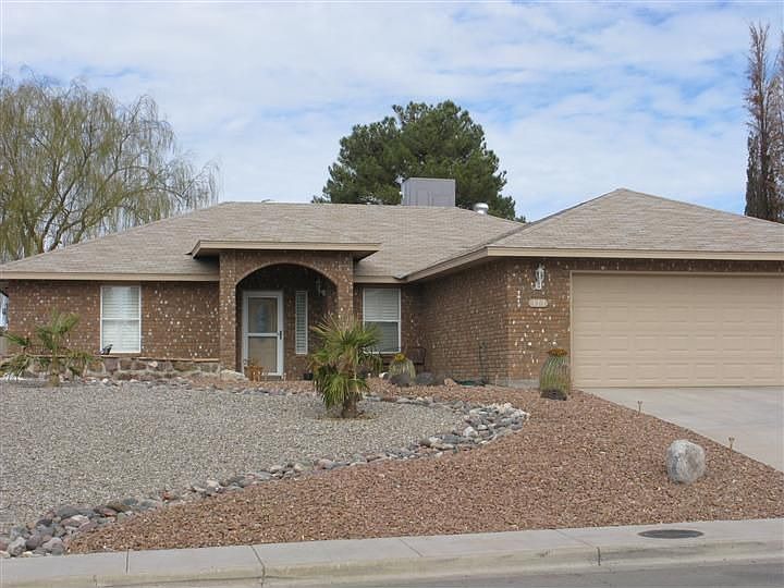 1st image of 373 Eagle Dr