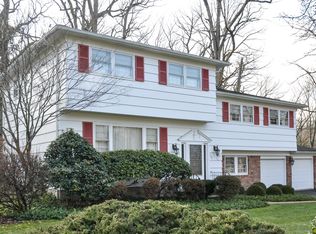 105 Robbins Ave, Berkeley Heights, NJ 07922