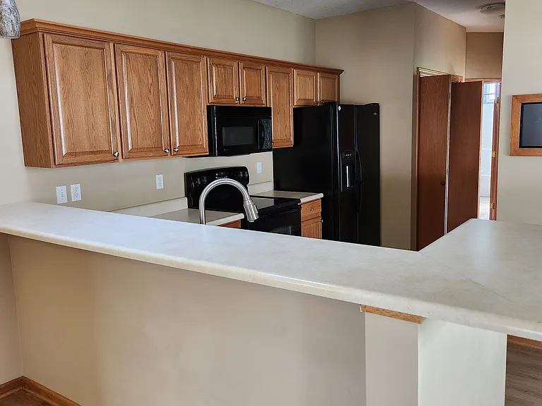 719 Kitterman Cir — Photo 4