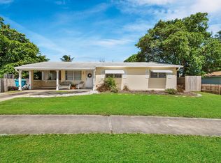 307 SW 4th Ave, Boynton Beach, FL 33435