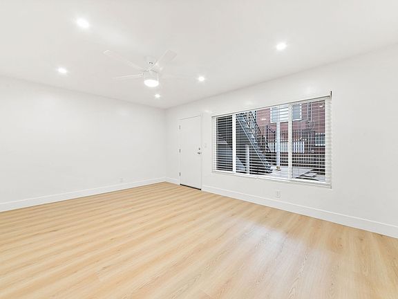 4th image of 4130-4132 Palmwood Dr #7