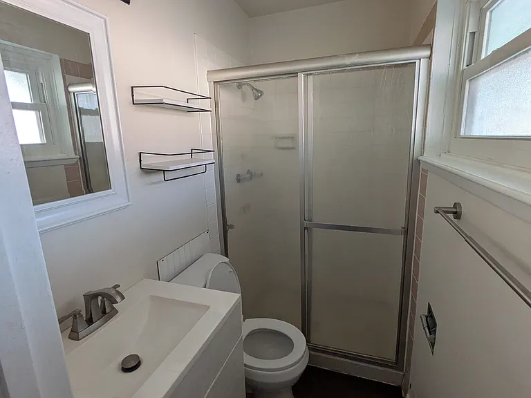 1221 Wellington Ln — Photo 11