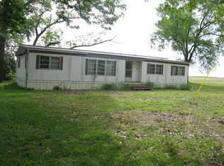 4584 N Saginaw Bay Shore Dr, Pinconning, MI 48650